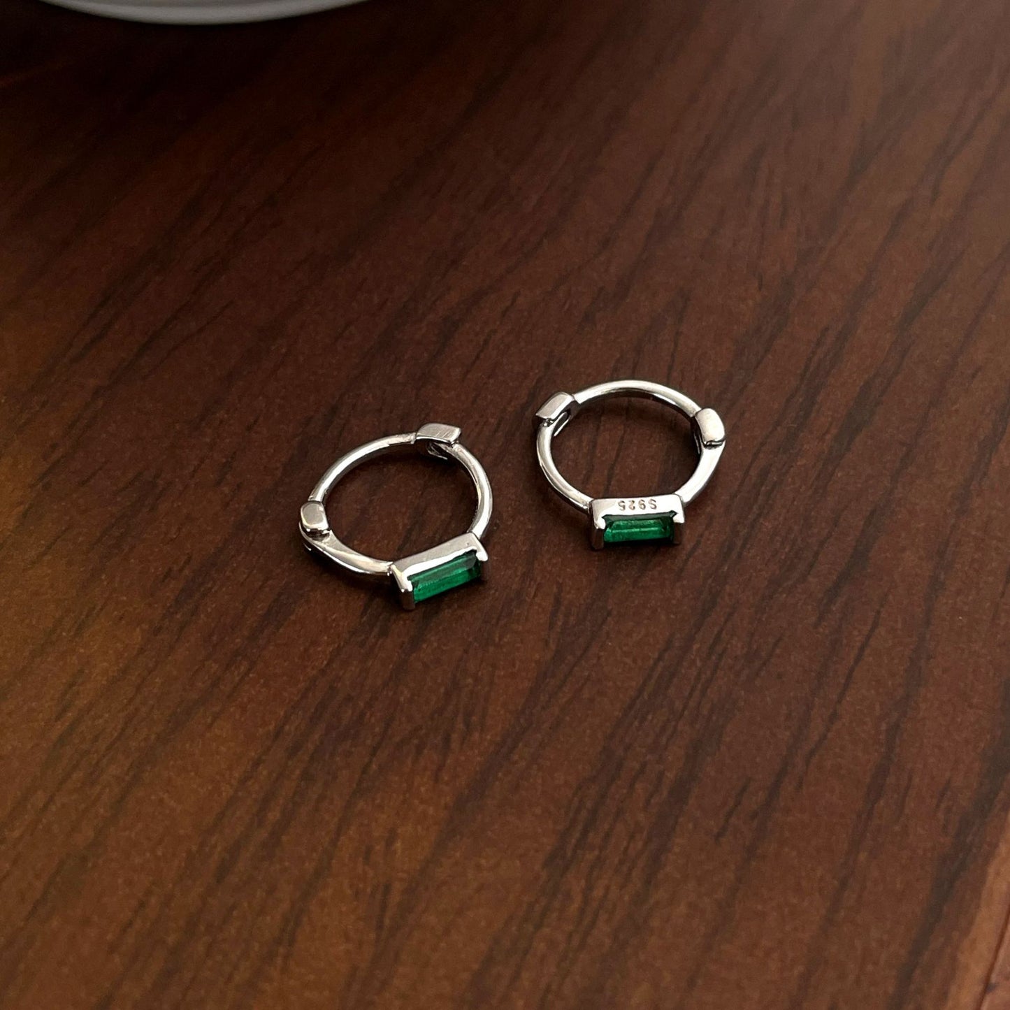 8mm Colour Baguette | Huggie in Sterling Silver (1pc single)