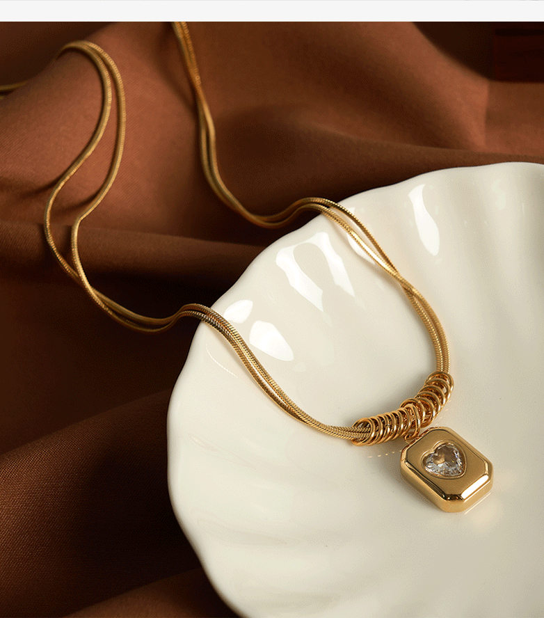 Eleanor Long Necklace