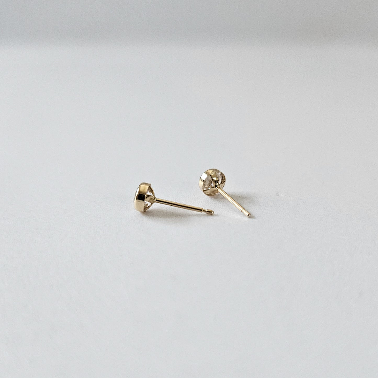 9k Solid Gold CZ Bezel Studs