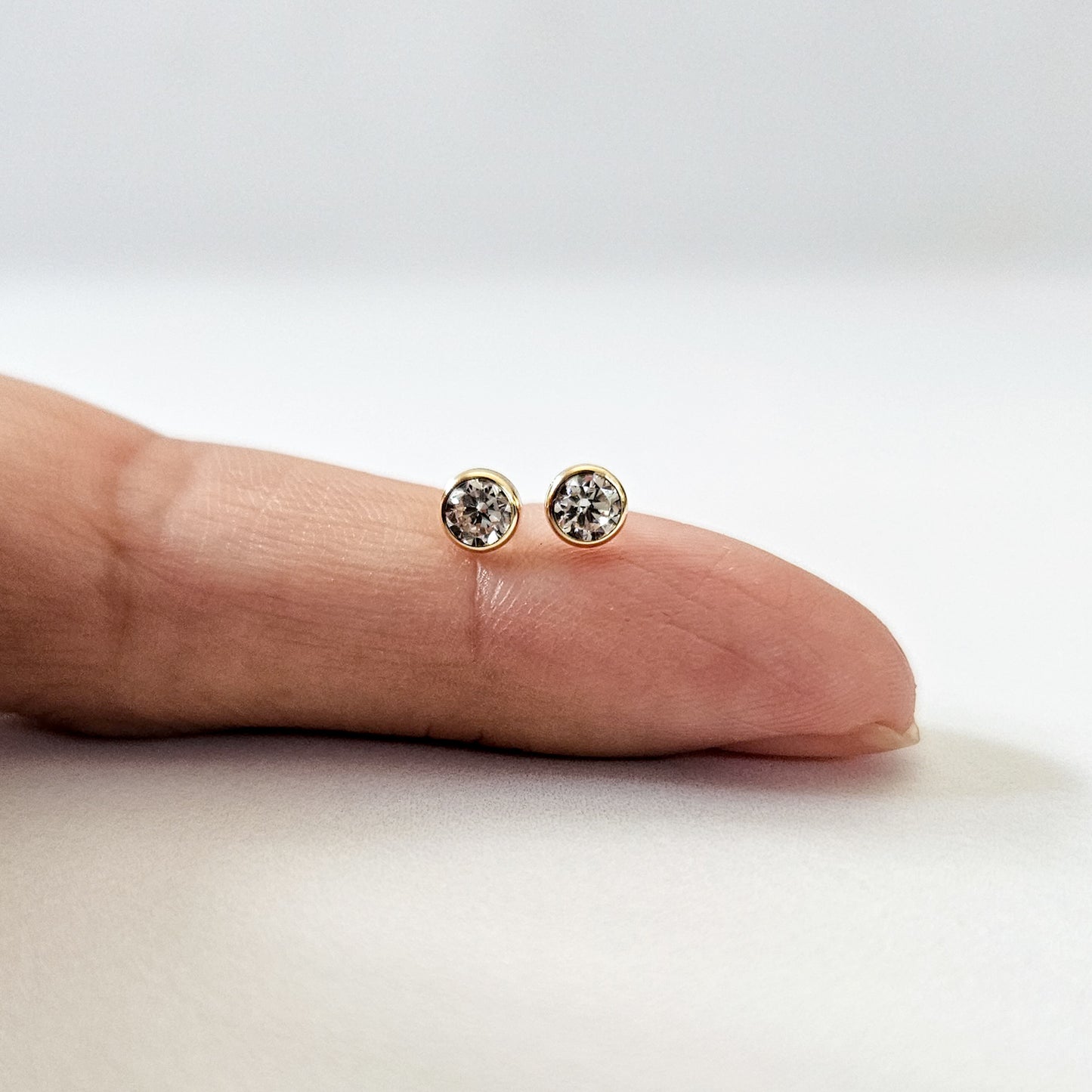 9k Solid Gold CZ Bezel Studs