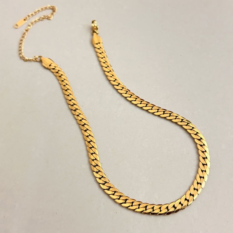 Chunky Gold Curb Necklace