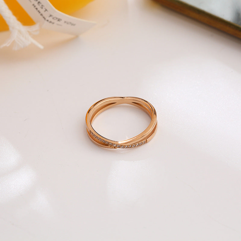 Crossover Ring