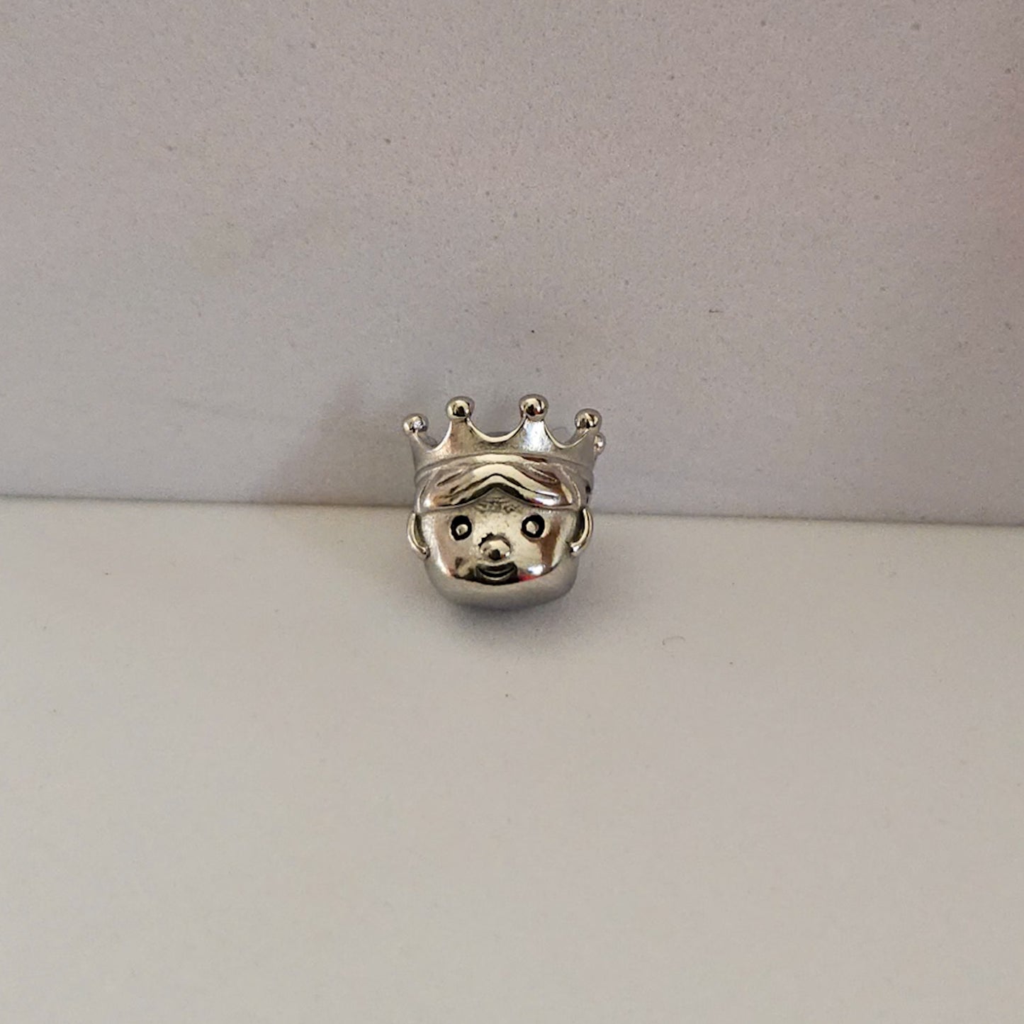 Little King Bead Bracelet Charm