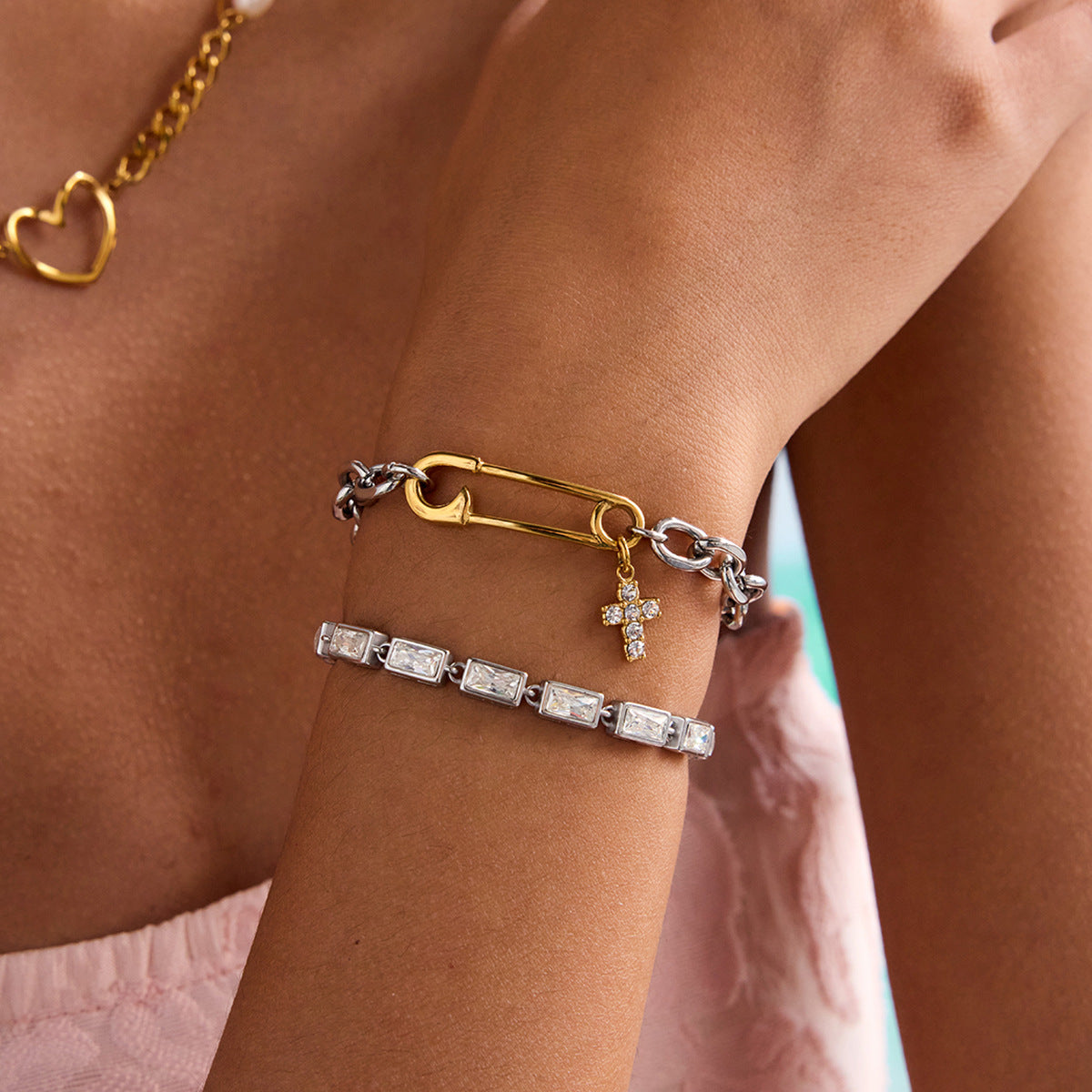 Customisable Safety Pin Bracelet