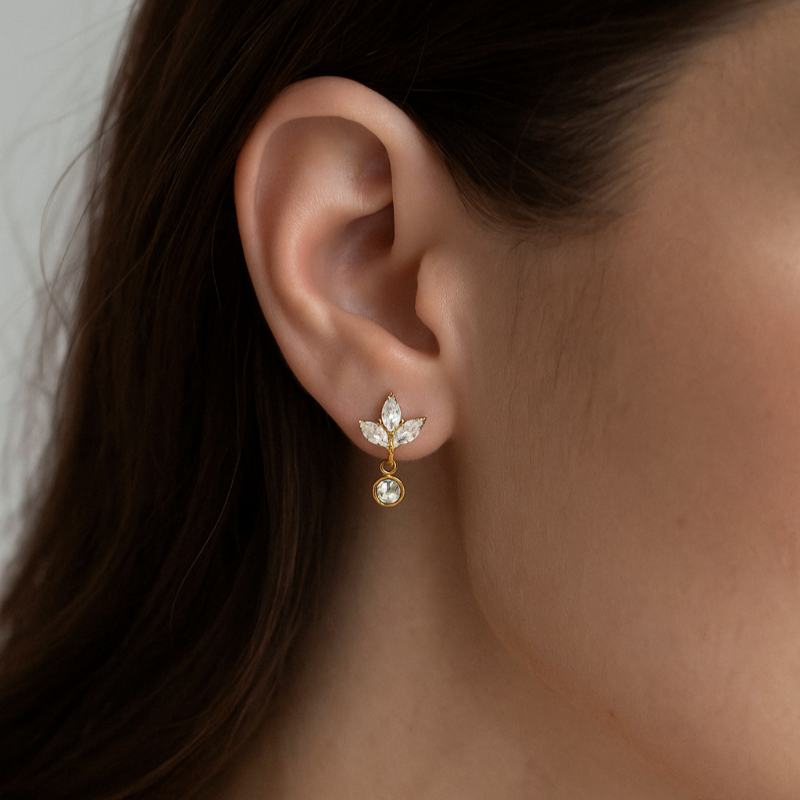 Iris | G23 Titanium Flat Back Stud