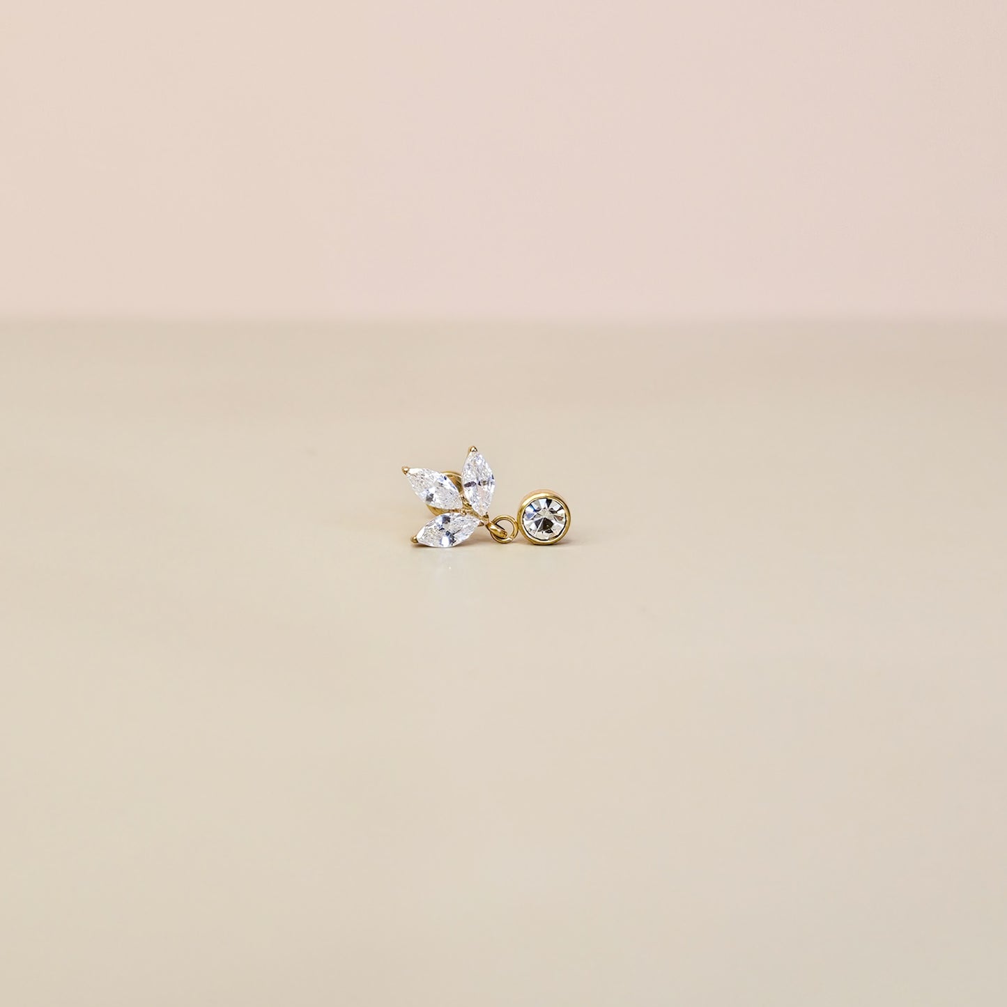 Iris | G23 Titanium Flat Back Stud