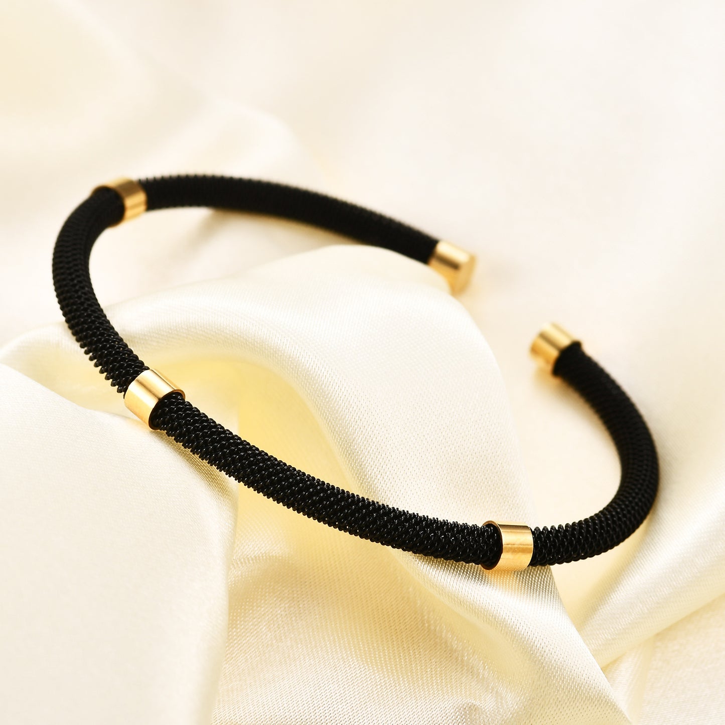 Hero Bangle