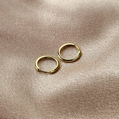 9k Solid Gold Plain Huggies