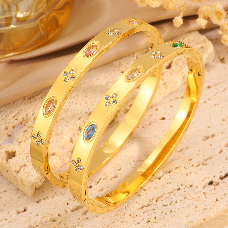 Colour Clover Bangle