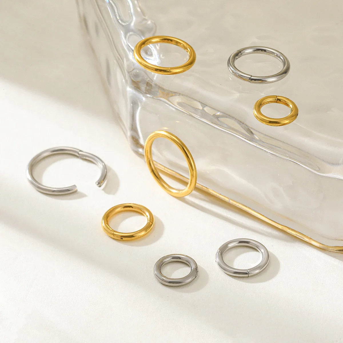 1.2mm | G23 Titanium Seamless Clicker Ring 16G Gauge