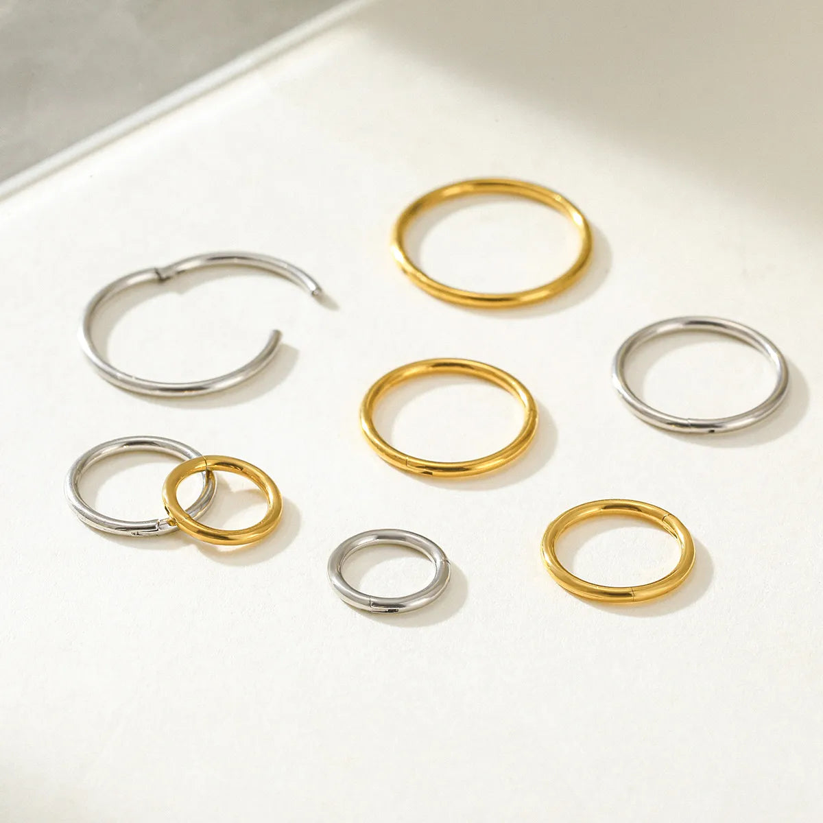 1mm | G23 Titanium Seamless Clicker Ring 18G Gauge