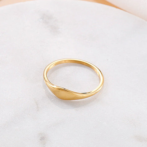 Georgie Signet Ring
