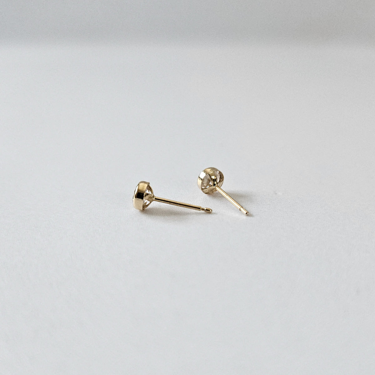 9k Solid Gold CZ Bezel Studs