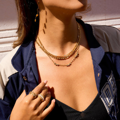 Gezibelle Short Paperclip Necklace