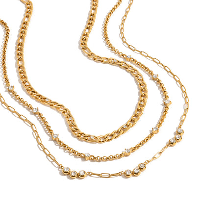 Gezibelle Short Paperclip Necklace