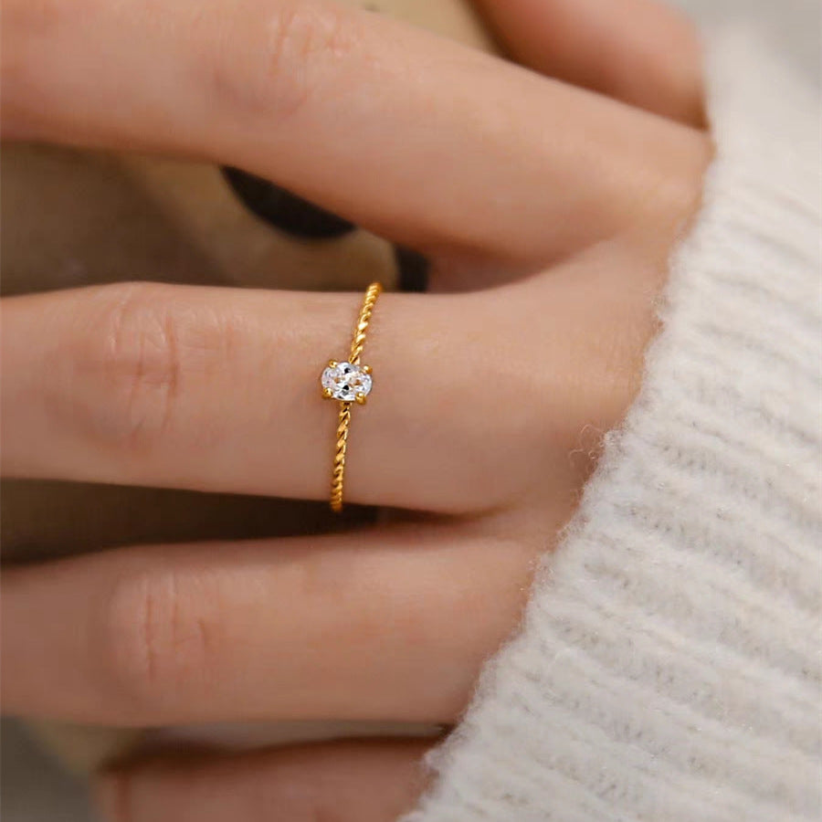 Oval Skinny Twist Ring