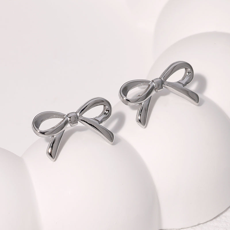 Big Bow Studs