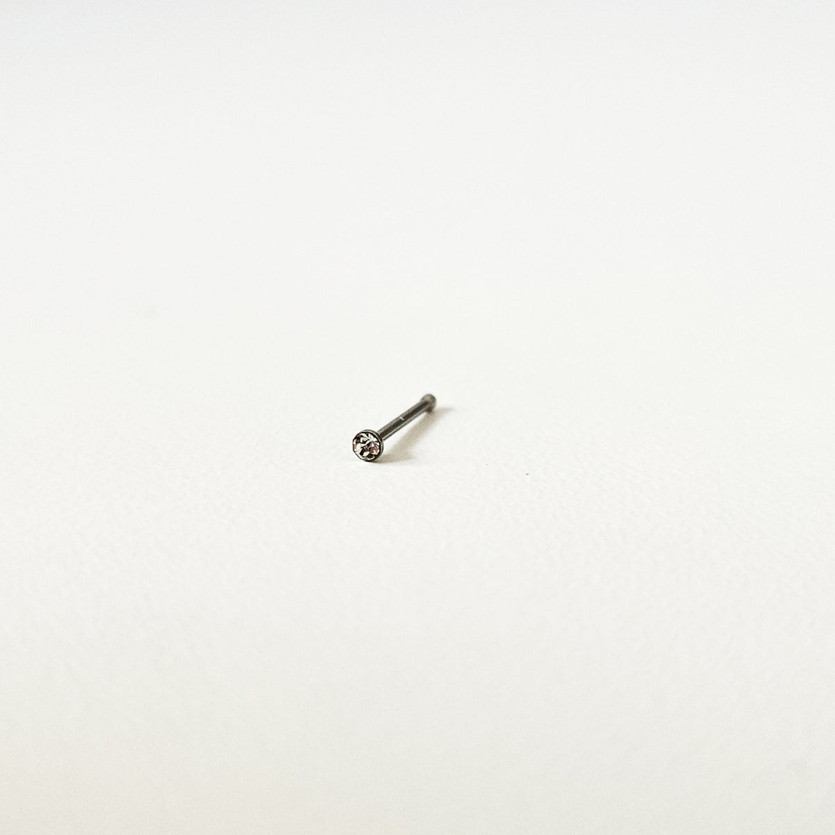 Tiny Diamante Bezel | Straight Nose Stud