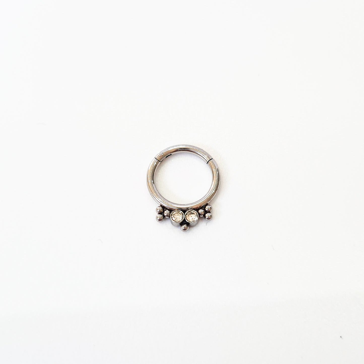 Belle | Seamless Segment Ring – James Jewellery