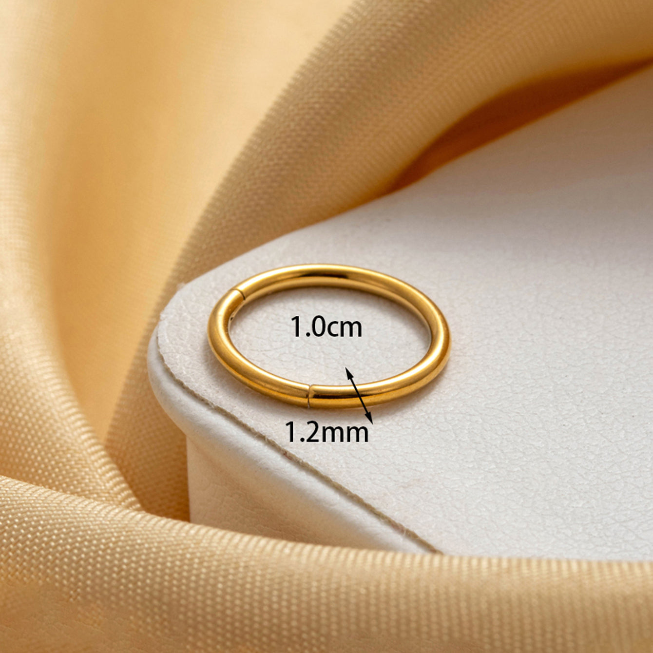 1.2mm | Stainless Steel Seamless Clicker Ring 16G Gauge