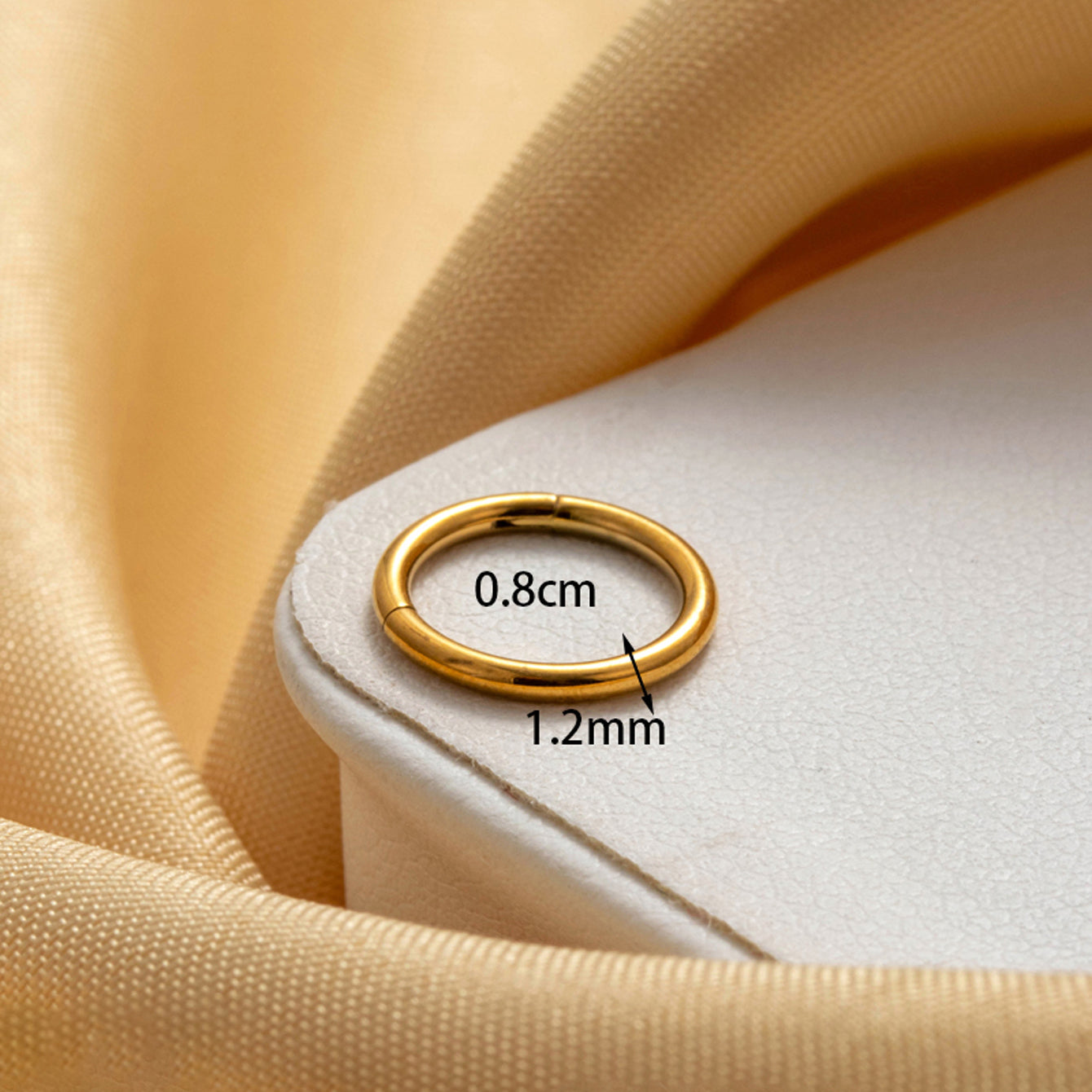 1.2mm | Stainless Steel Seamless Clicker Ring 16G Gauge