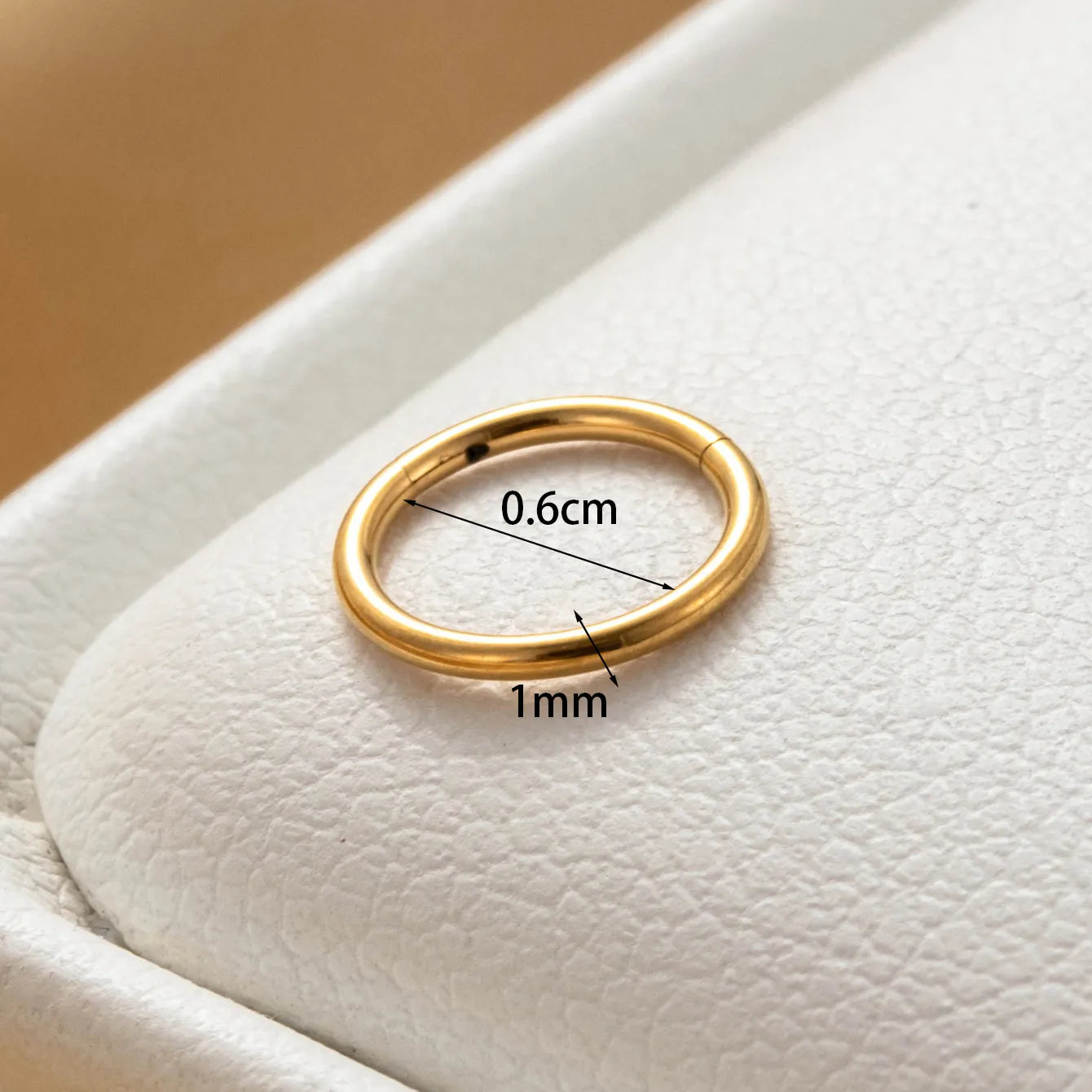 1mm | Stainless Steel Seamless Clicker Ring 18G Gauge