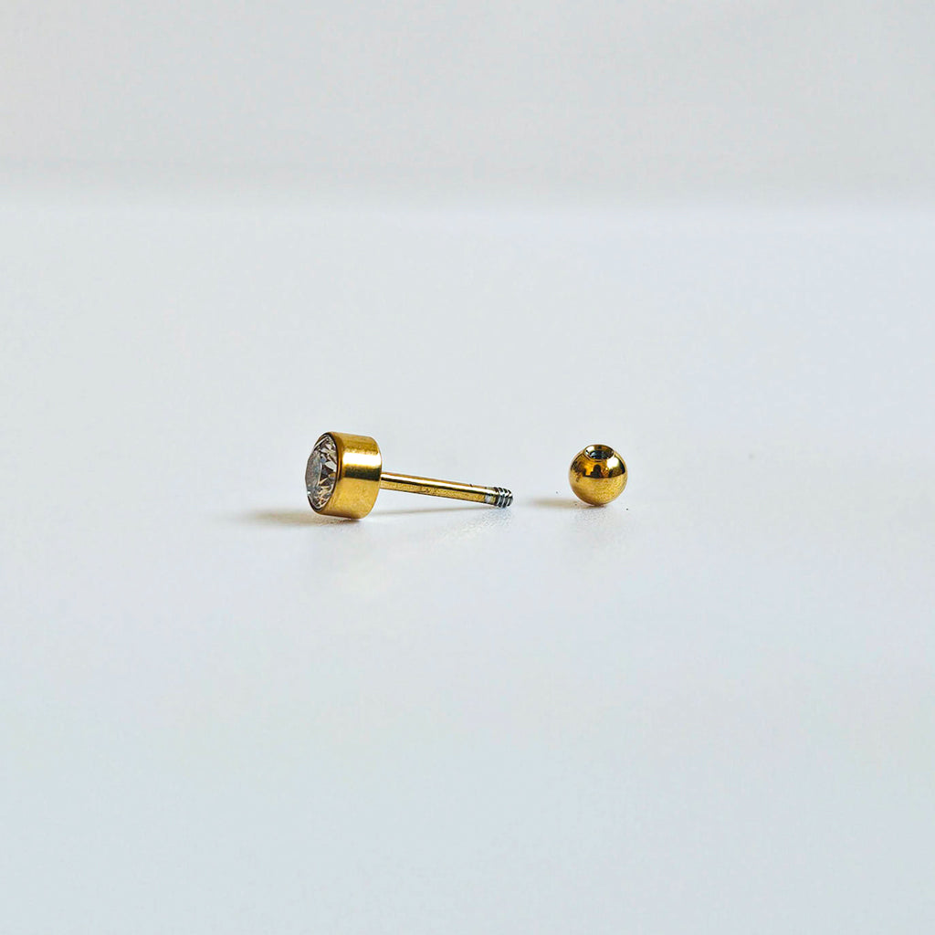 Solitaire | Screw Ball Stud