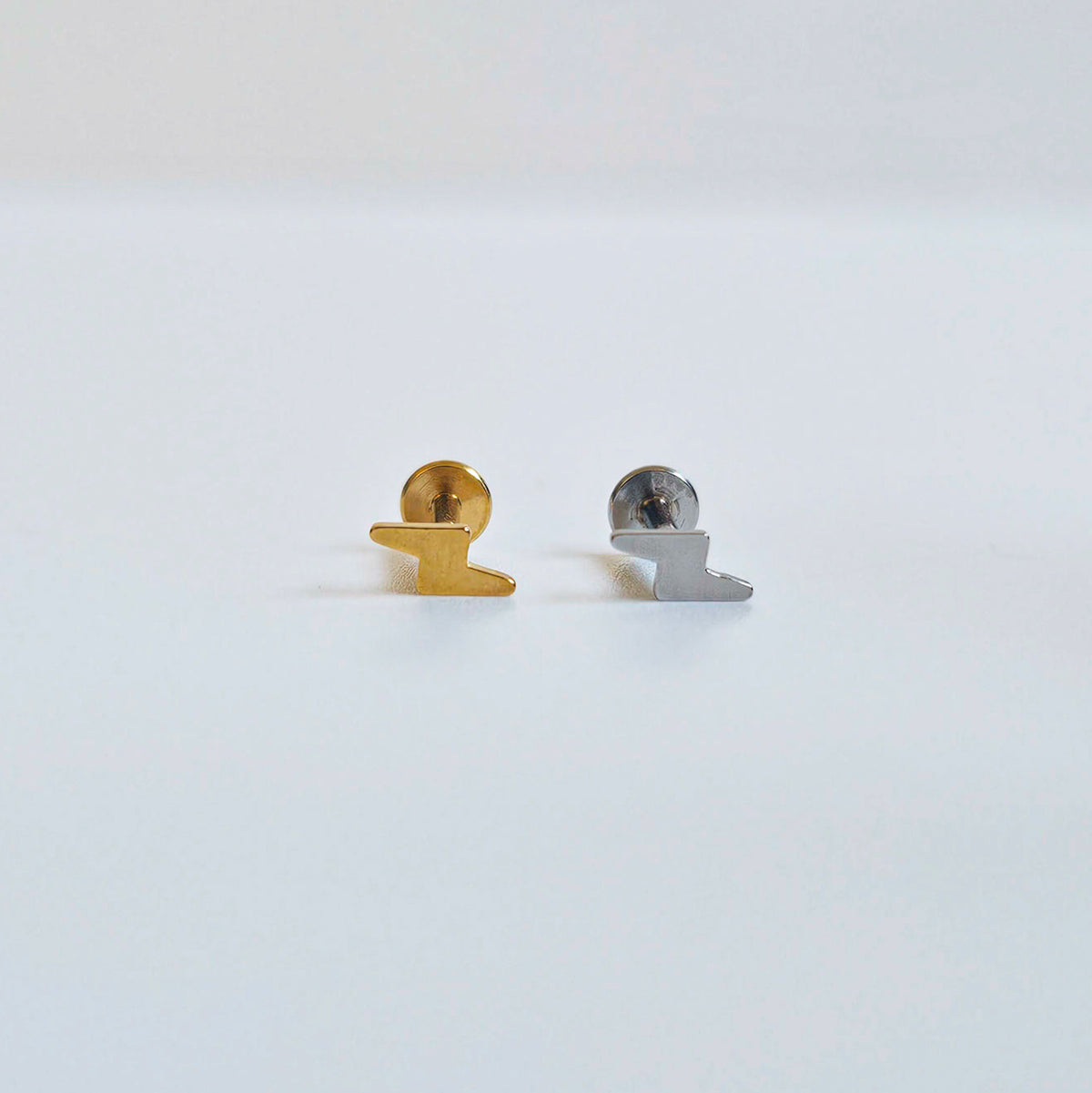 Flash | Stainless Steel Flat Back Stud