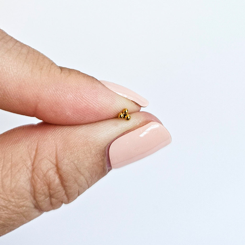 Three Little Dots | G23 Titanium Threadless Flat Back Stud 16G Gauge