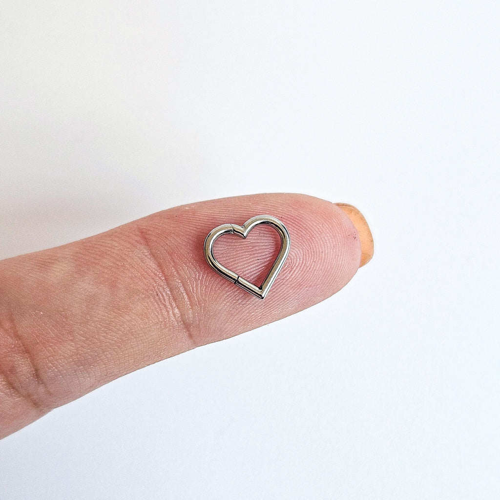 1.2mm Heart | G23 Titanium Seamless Clicker Ring 16G Gauge
