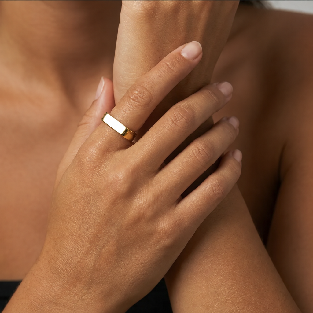 Jules Signet Ring