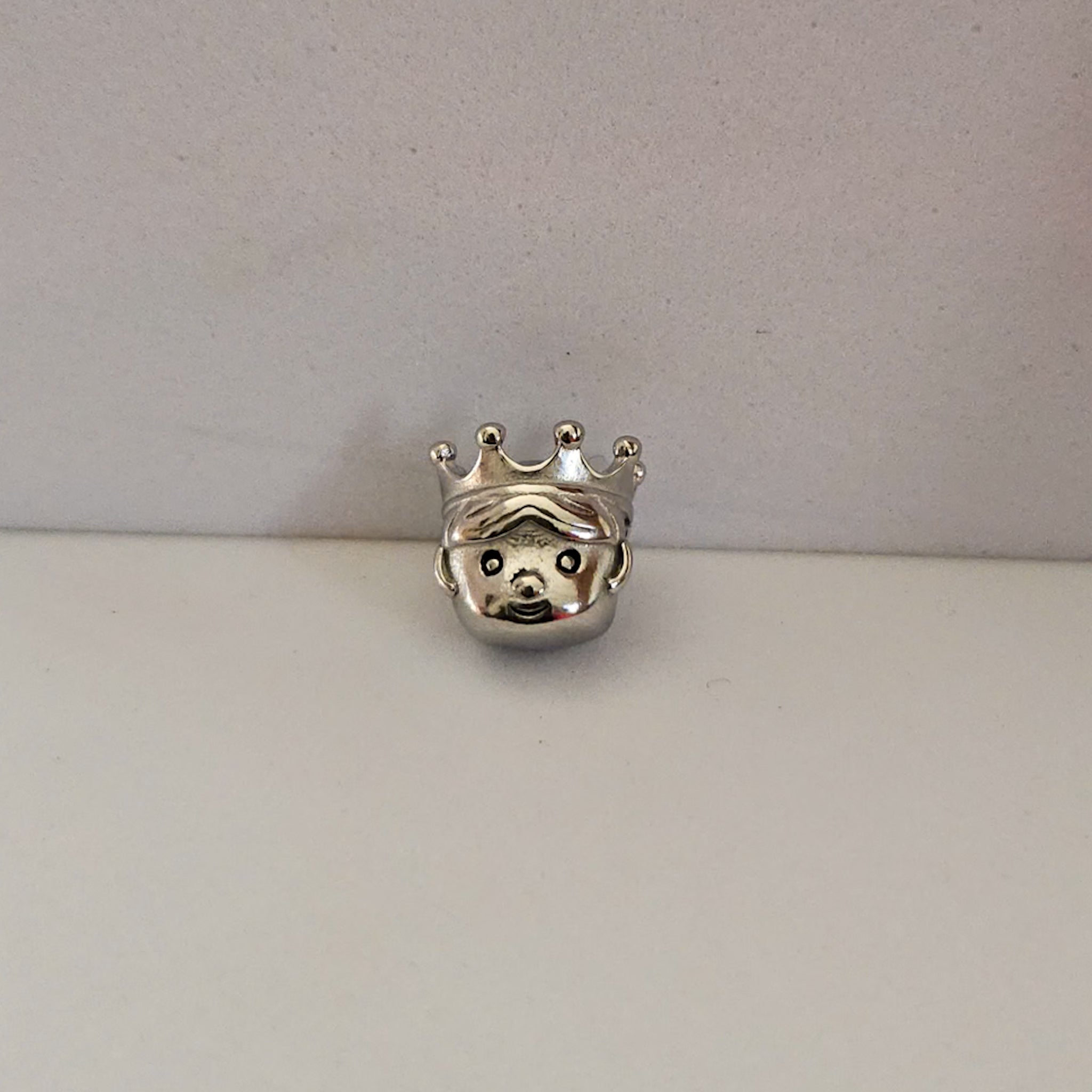 Little King Bead Bracelet Charm