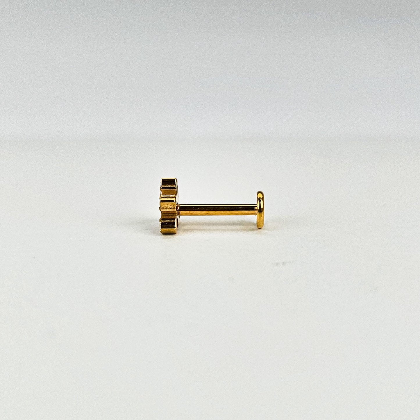 Plume | G23 Titanium Flat Back Stud