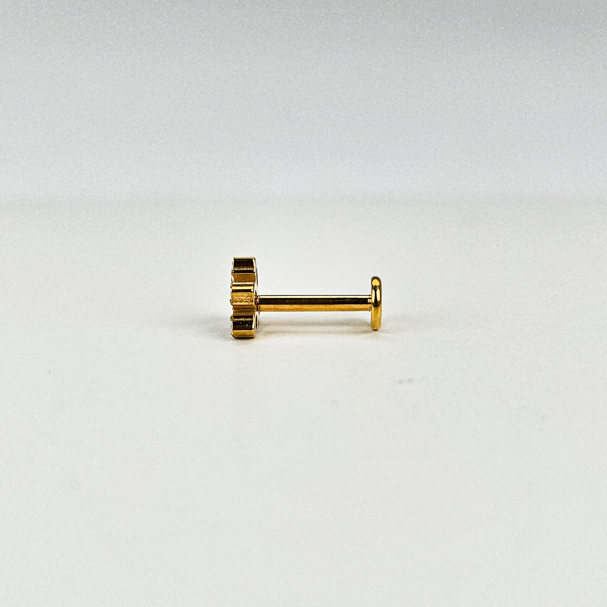 Plume | G23 Titanium Flat Back Stud