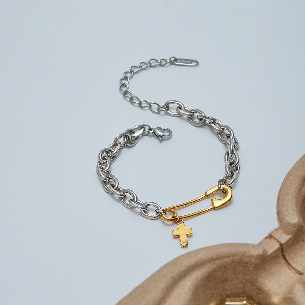 Customisable Safety Pin Bracelet