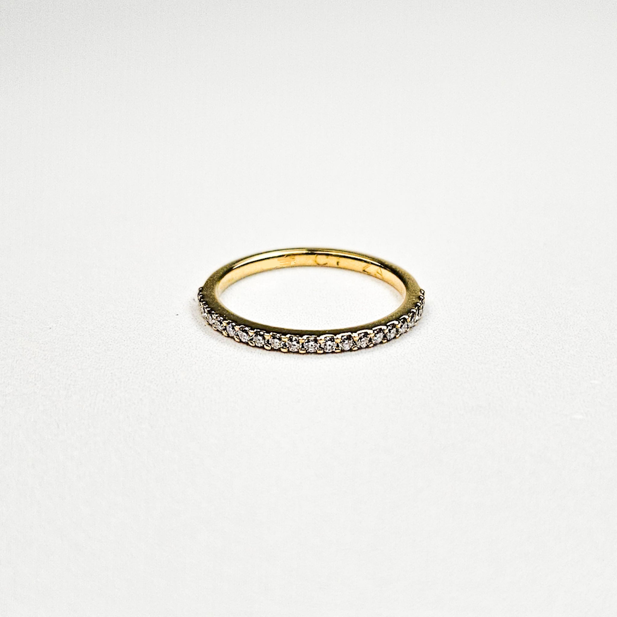 Micropavé Half Eternity Band