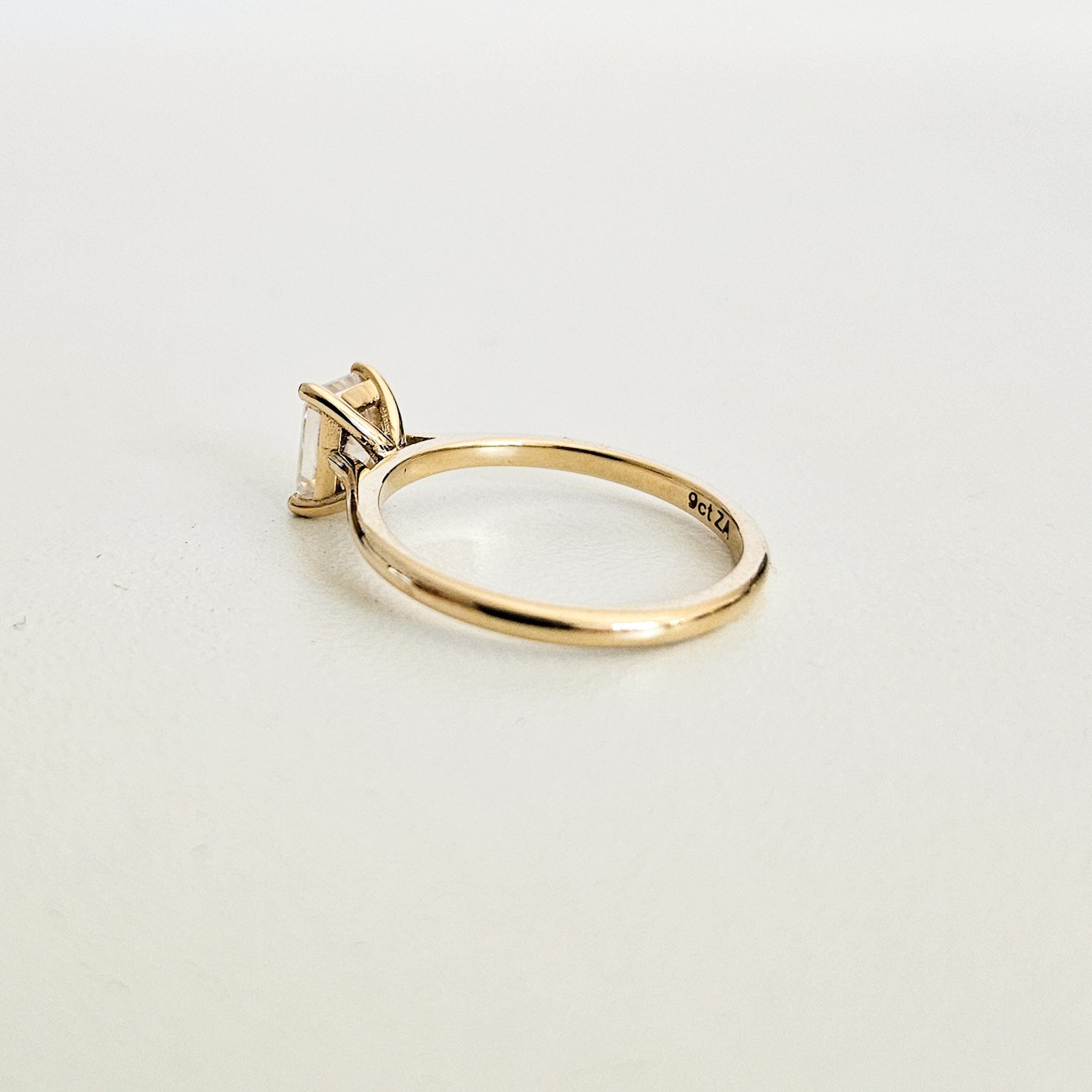 Minimalist Radiant Cut Solitaire Ring