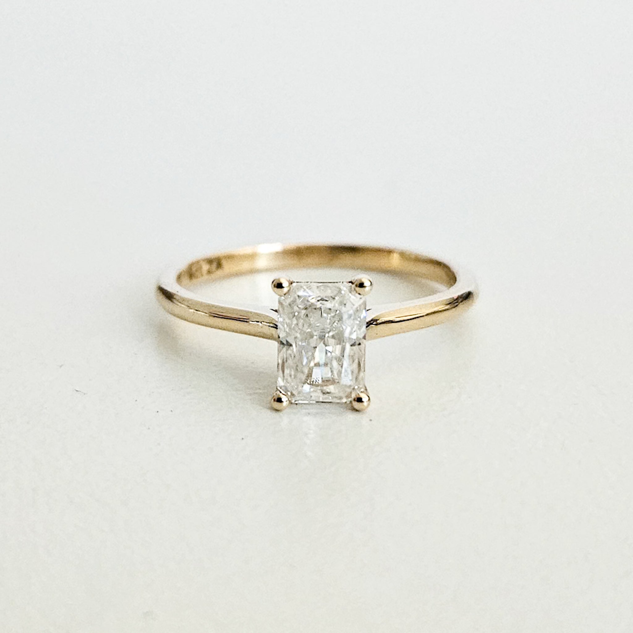 Minimalist Radiant Cut Solitaire Ring