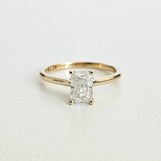 Minimalist Radiant Cut Solitaire Ring