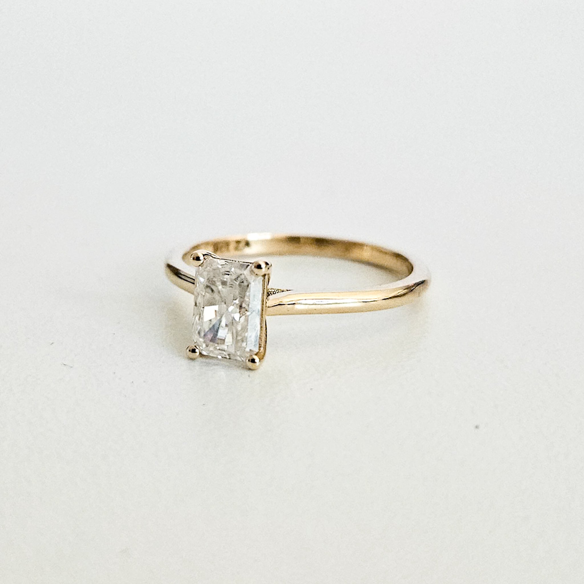 Minimalist Radiant Cut Solitaire Ring