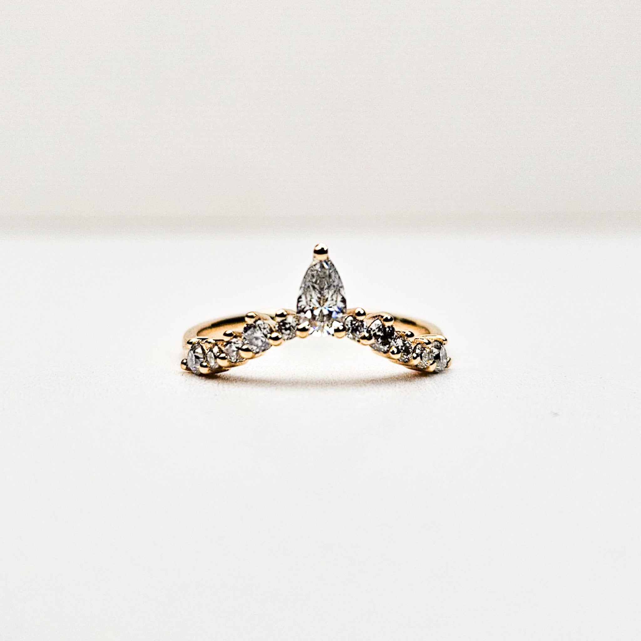 Tiara Curved Ring