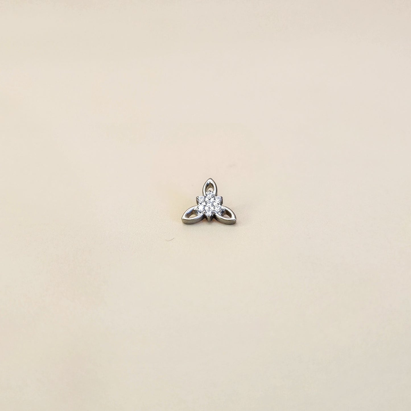Edelweiss | G23 Titanium Flat Back Stud