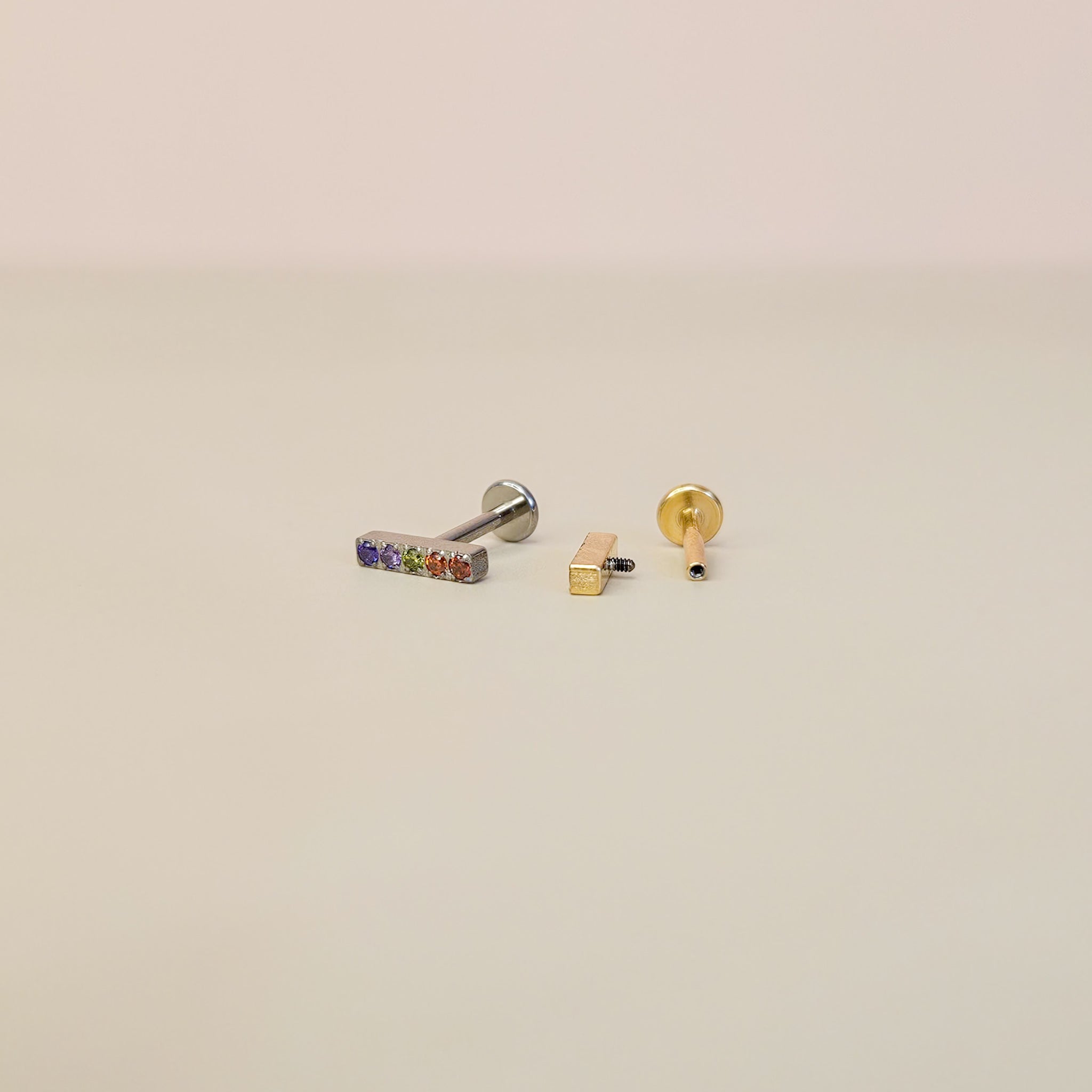 Rainbow Bar | G23 Titanium Flat Back Stud