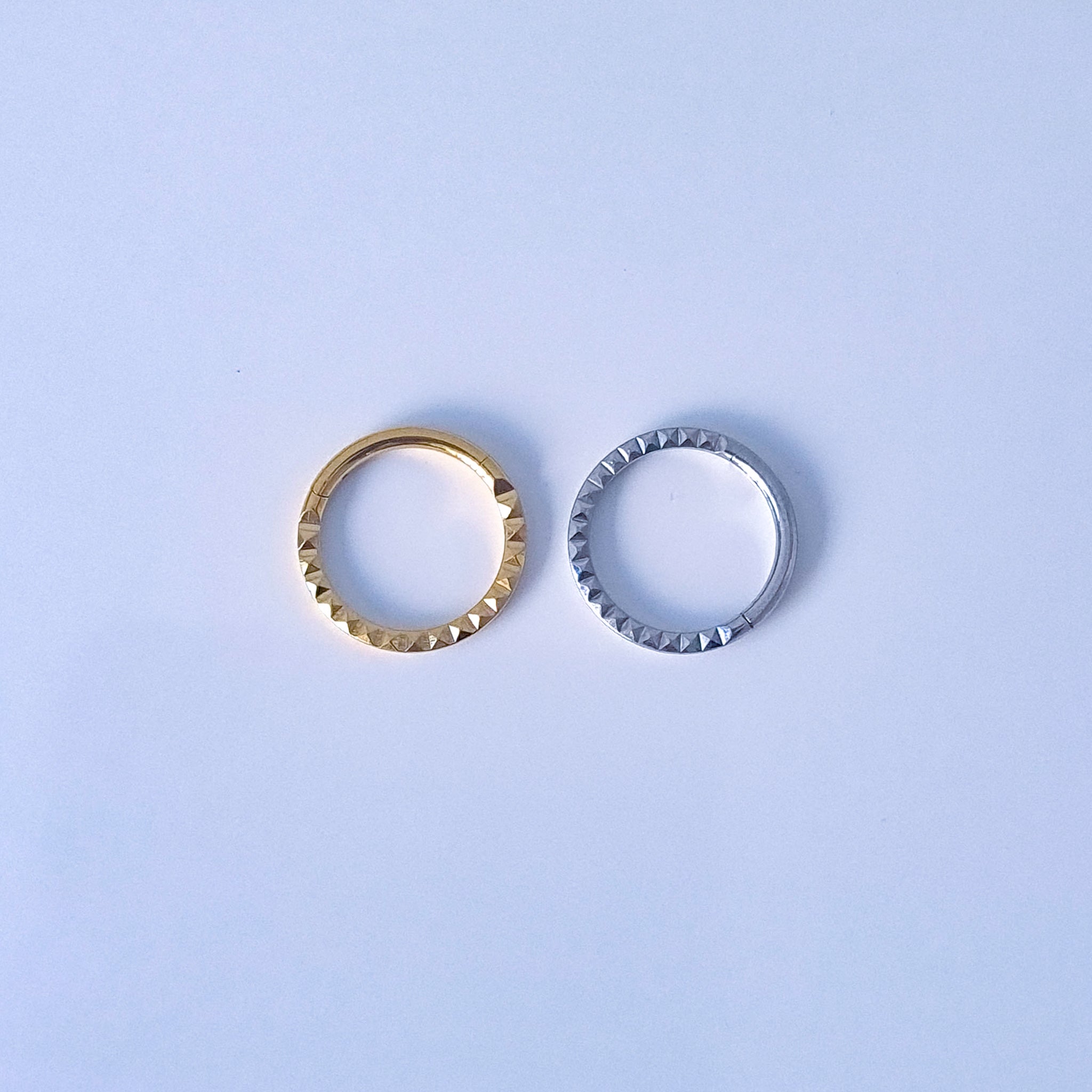 1.2mm Geometric | G23 Titanium Seamless Clicker Ring 16G Gauge