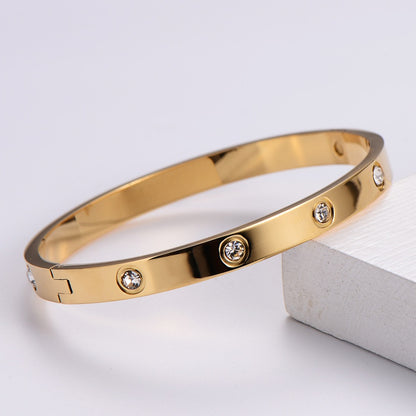 Camden Bangle | Available In 3 Colours