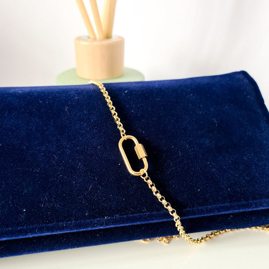 18ct gold plated titanium necklace with a carabiner clip.